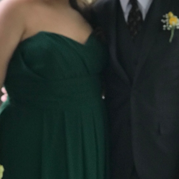 Hunter green prom dress - Picture 3 of 3